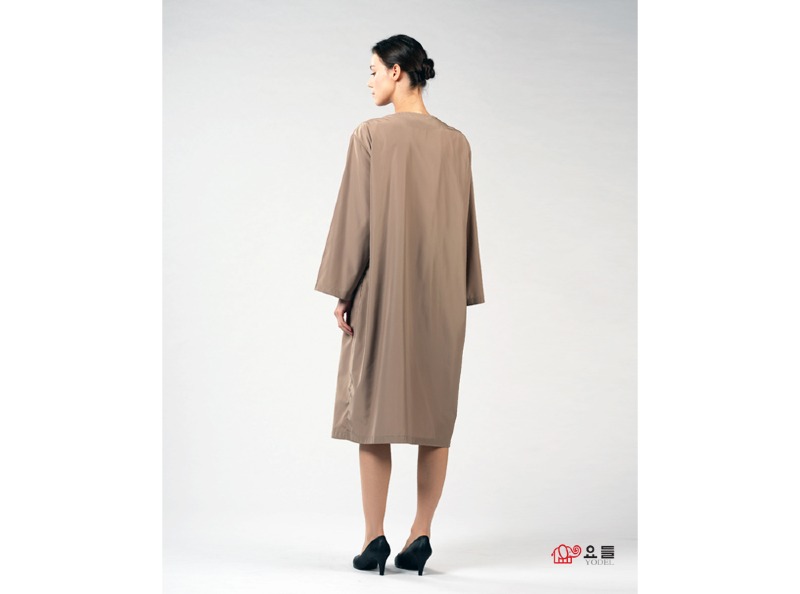 YG021 메모리아라운드가운(베이지)_3.jpg