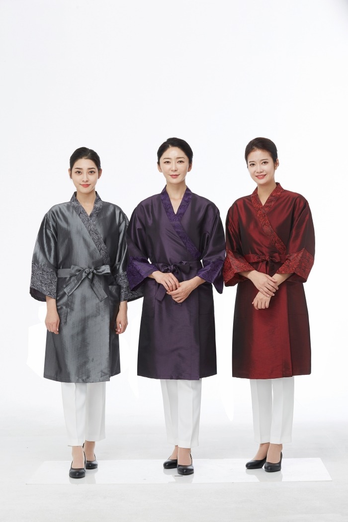 연화 배색 가운-1.jpg